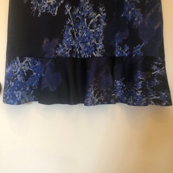 Banana Republic Crew Neck 3/4 Sleeve Peplum Fit And Flare Dress sz 8P - Picture 8 of 13